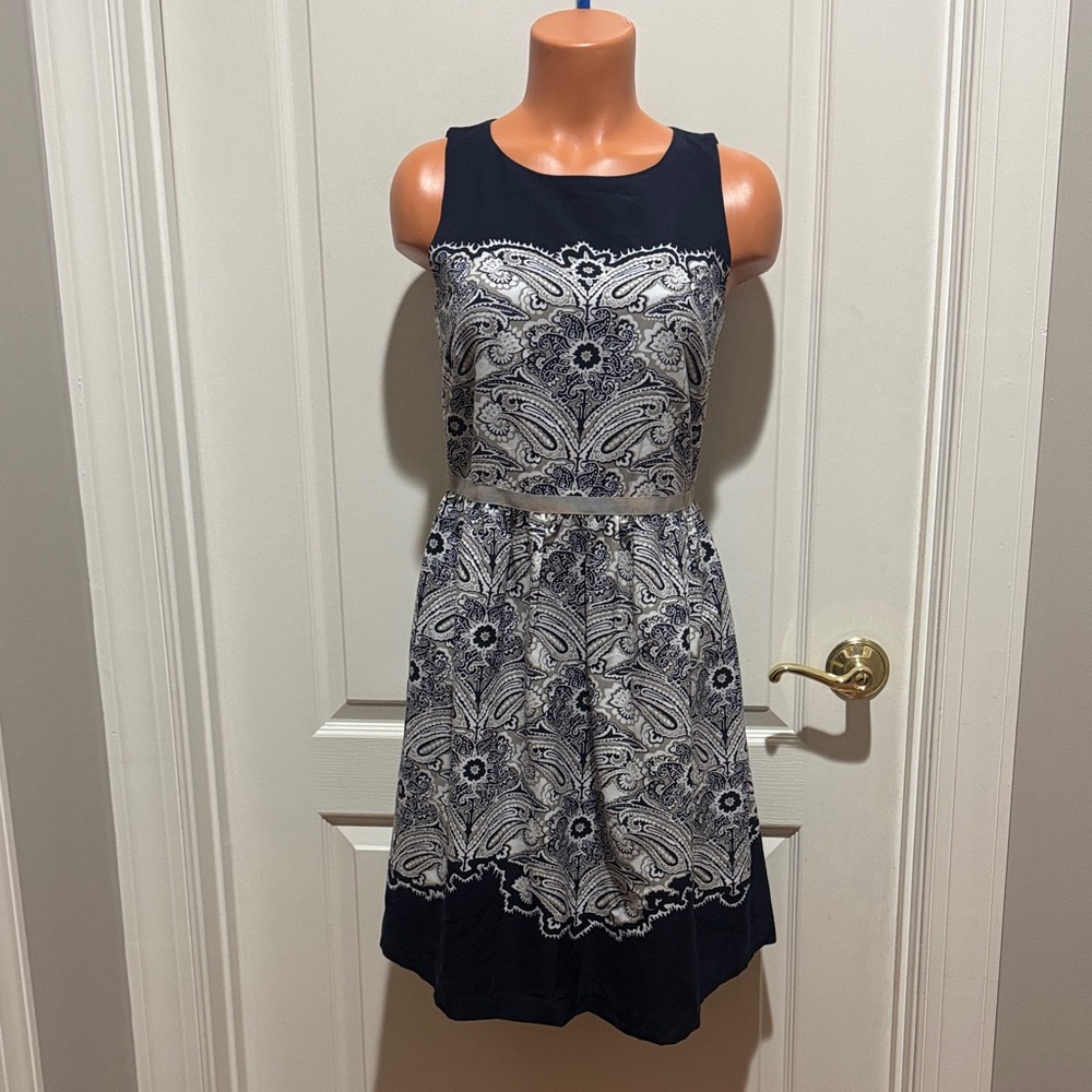 ANN TAYLOR LOFT Dress Navy Black White Paisley Size 2 $80 EUC KL